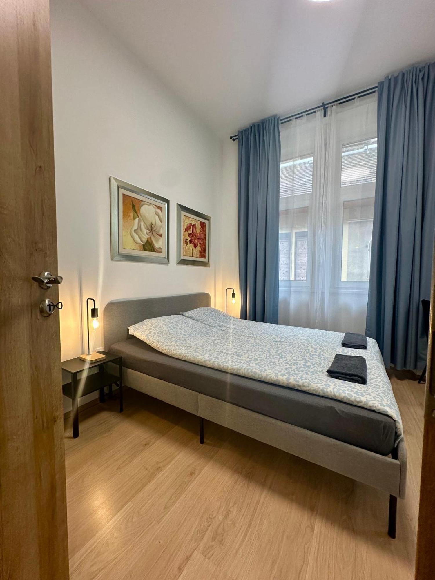 Cozy Centre Apartments Budapest Bagian luar foto